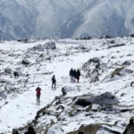 Tourists f lock to Gulmarg, boosting local economy and showcasing Kashmir’s peaceful image