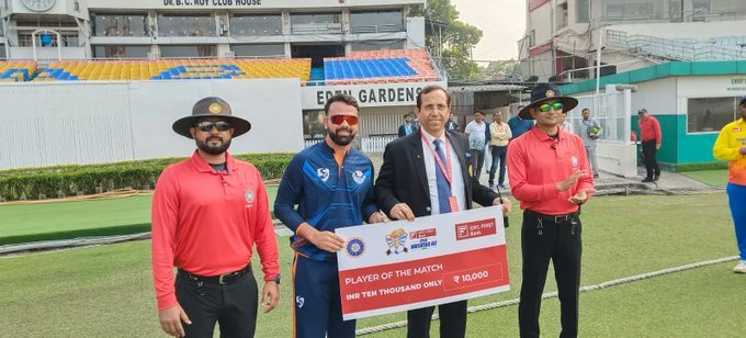 J&K starts campaign with a bang, outclasses Maharashtra by 5 Wickets