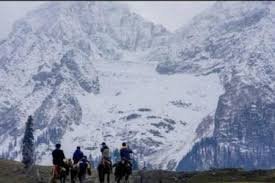 Srinagar shivers: Season’s coldest nignht sees temperature plunge below freezing