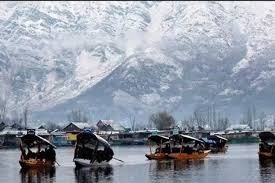 Kashmir shivers as cold wave intensifies
