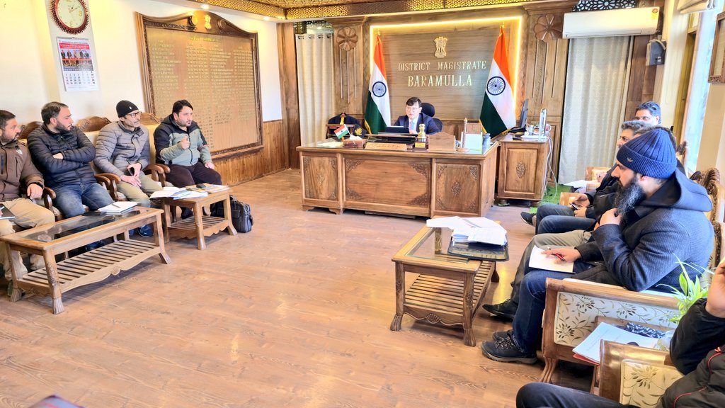 DC Baramulla reviews progress of NABARD projects, stresses timely completion