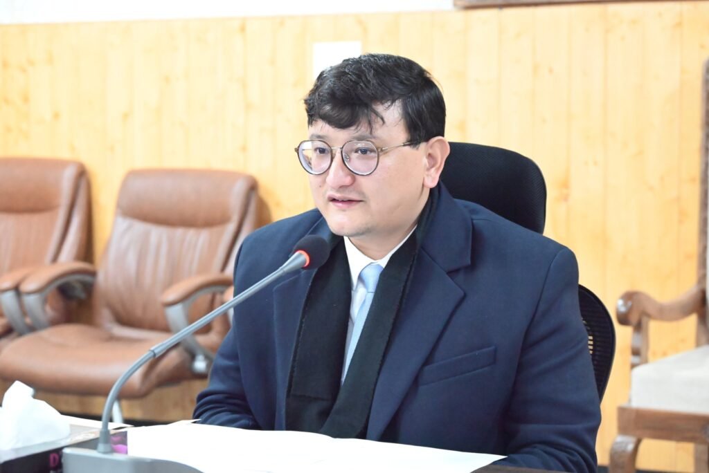 DC Baramulla reviews digitisation, fixes 15-day timeline