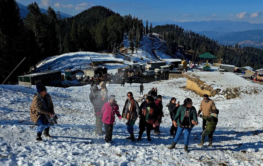 Snowfall boosts tourism in Bhaderwah; Security tightened across tourist locations