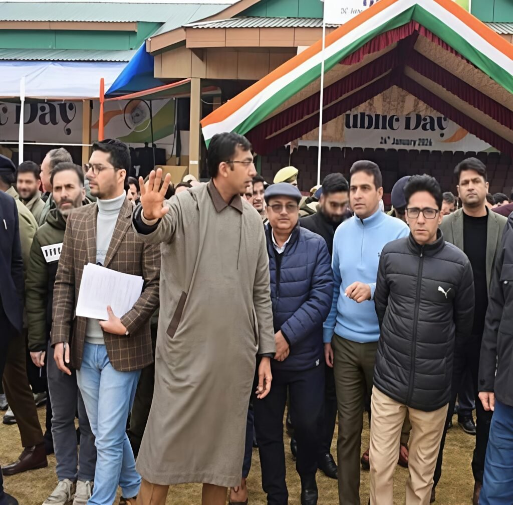 Divisional Commissioner inspects Republic Day readiness at Bakshi Stadium