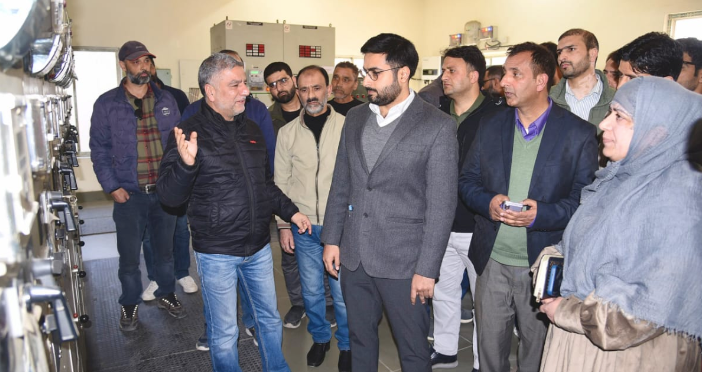 DC inspects 10 MVA receiving station at GMC Srinagar
