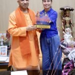 CM Yogi Adityanath honours Sheetal Devi with Rani Laxmibai Award at official ceremony in Lucknow