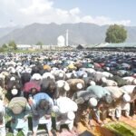 Devotees offer prayers on last friday of Ramadan in Srinagar ahead of Eid-ul-Fitr