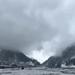 Fresh snowfall blankets Sonamarg as temperatures dip