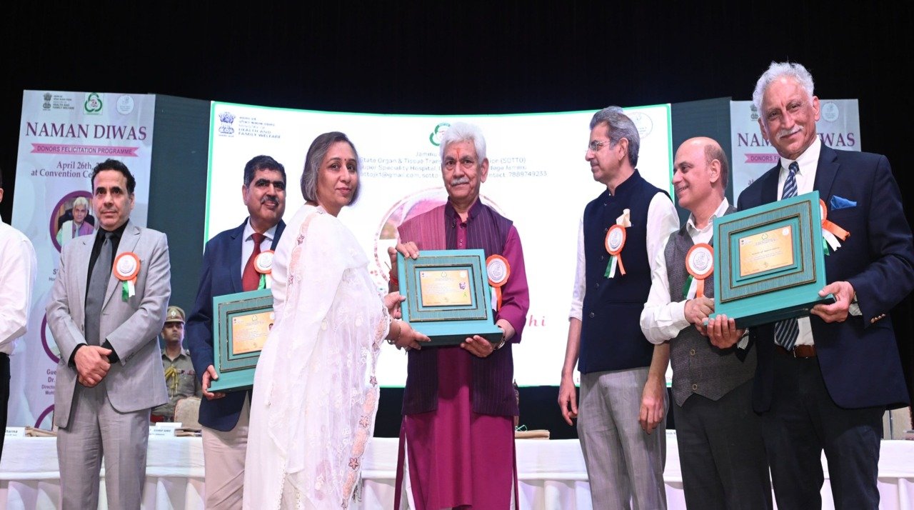 J&K Naman Diwas: LG Manoj Sinha honours organ donors