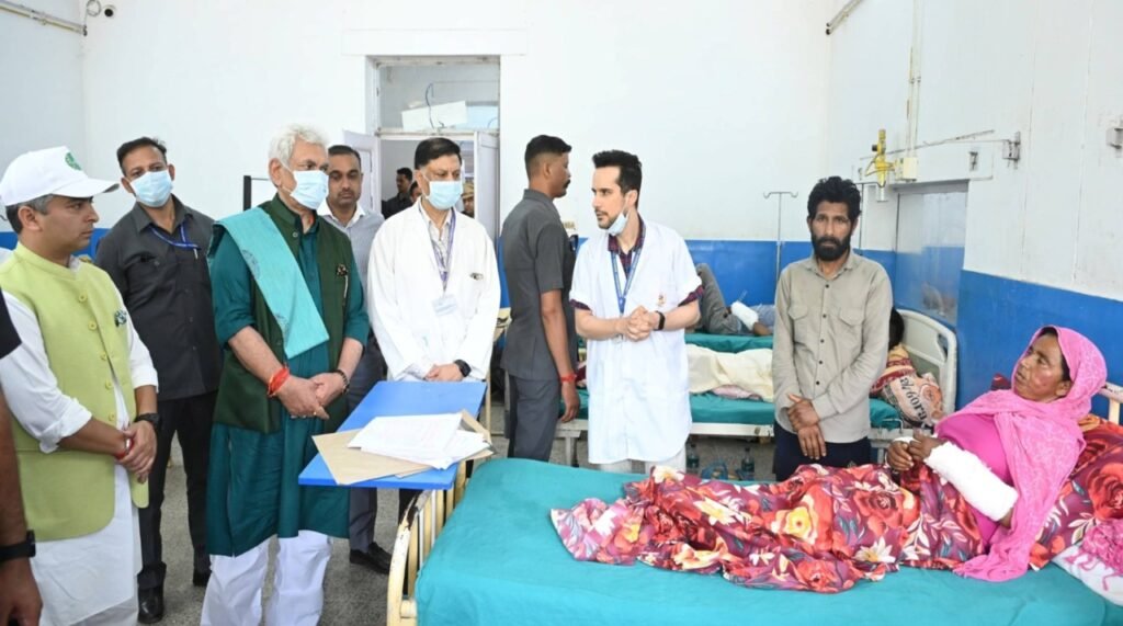 LG Manoj Sinha visits Udhampur accident injured at GMC, reviews treatment
