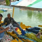 Floating library on Dal Lake attracts tourists