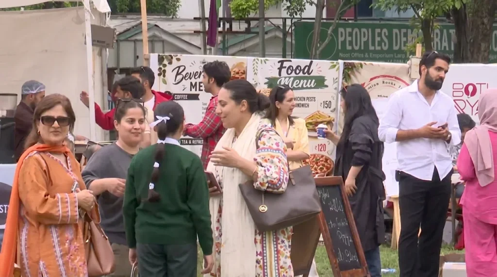 Saaz-e-Bahaar in Srinagar celebrates Kashmiri creativity, empowers local entrepreneurs