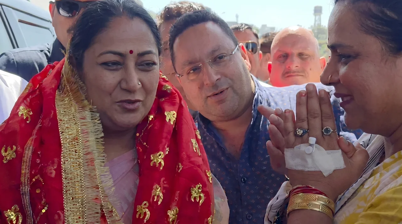 Delhi CM Rekha Gupta visits Shri Mata Vaishno Devi Temple, prays for Nation’s growth & prosperity