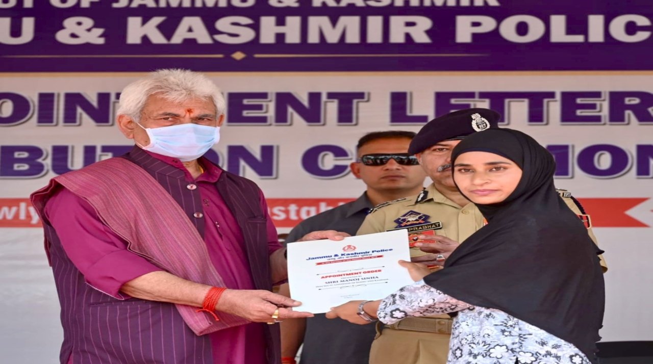 LG Manoj Sinha hands over appointment letters to newly recruited constables in Srinagar