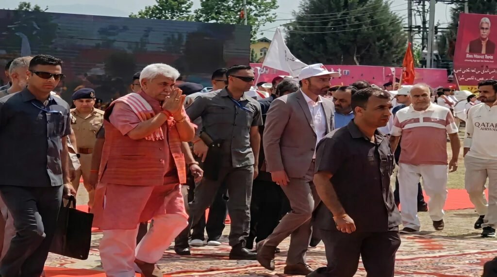 LG Manoj Sinha reaches Pulwama to flag Off Anti-Drug Padyatra