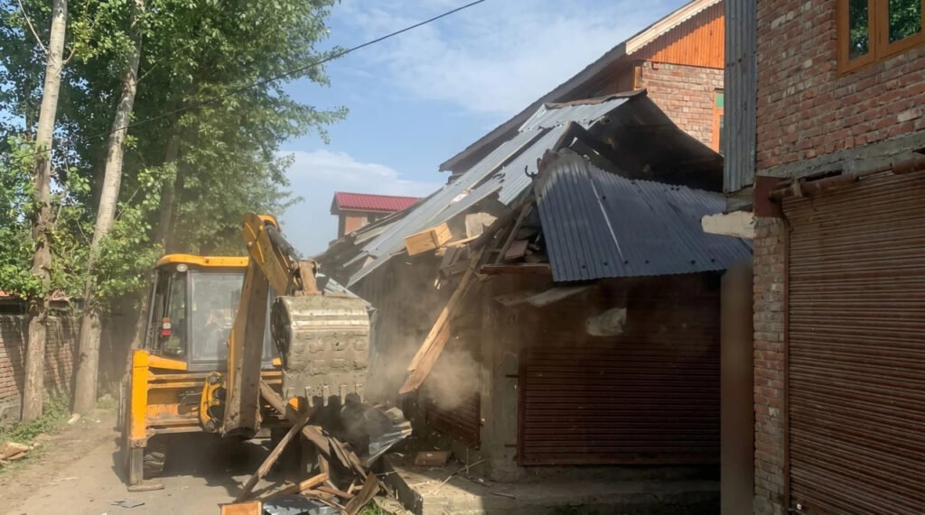 Baramulla cracks down on drug network