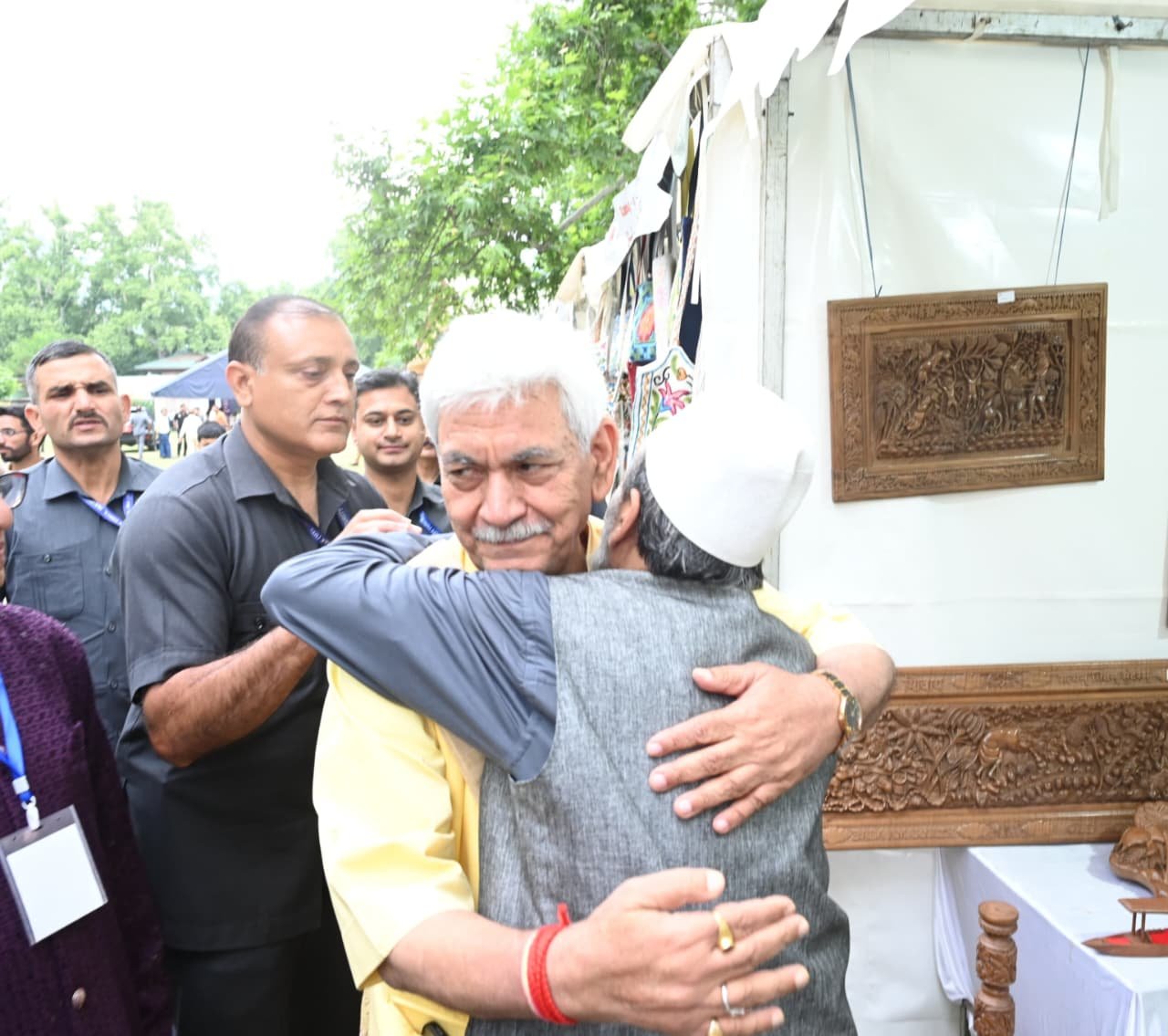 LG Manoj Sinha highlights J&K heritage at Rang-e-Kashmir Festival