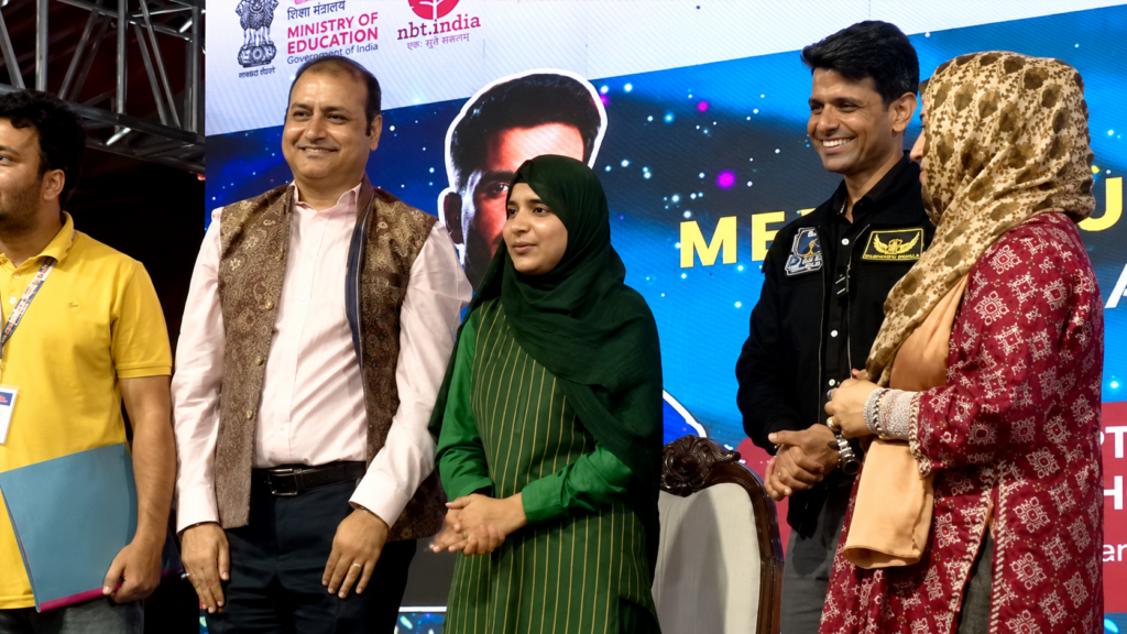 Students inspired by Astronaut Group Captain Shubhanshu Shukla at Chinar Book Festival in Srinagar