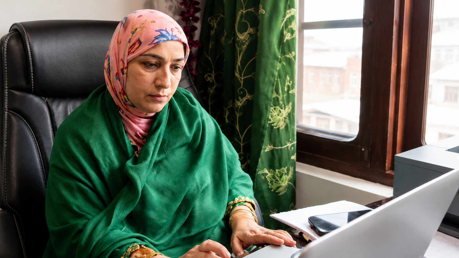 Awantipora’s Samira Jan launches J&K’s first NRLM-Supported travel agency under DAY-NRLM