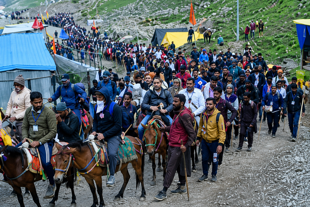 Over 5,200 pilgrims leave Jammu for Shri Amarnath Ji Yatra amid tight security