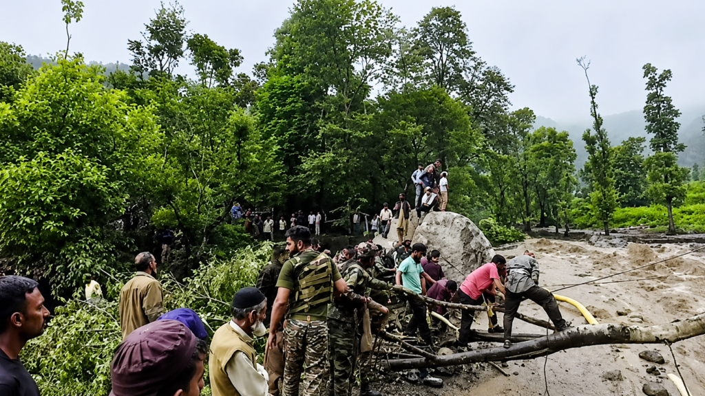 LG Manoj Sinha reviews rain, flood and landslide situation; directs swift relief measures