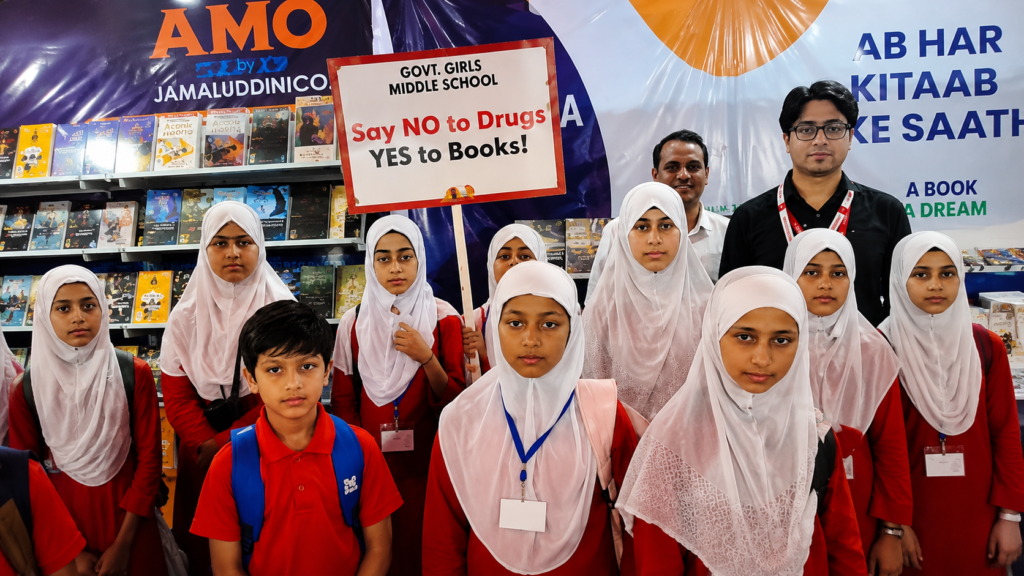 3rd Chinar Book Festival in Srinagar attracts thousands of students, promotes reading culture