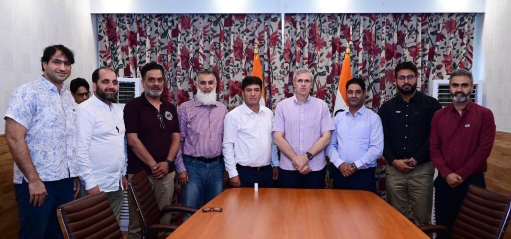 CM Omar Abdullah meets travel, tourism and business stakeholders, reaffirms government’s commitment to sector growth