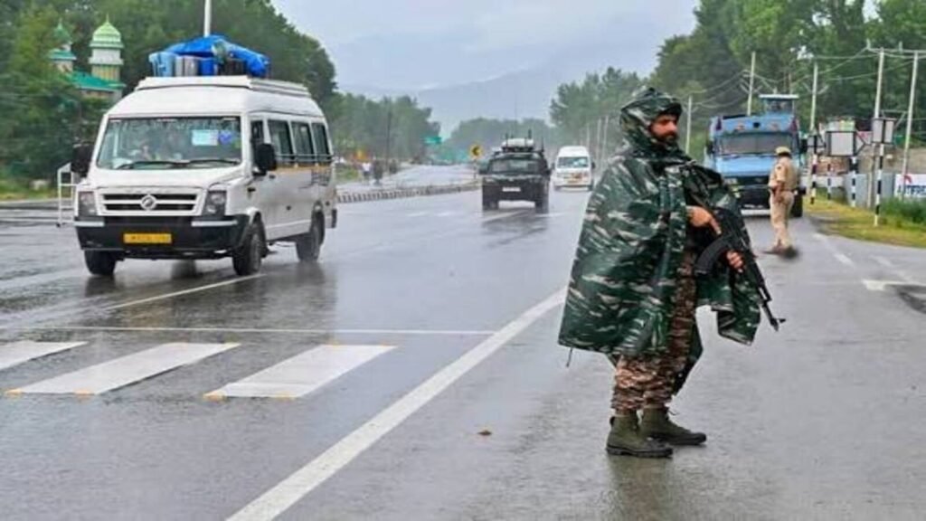 2,051 pilgrims leave Jammu in 22nd batch for Amarnath Yatra via Baltal route