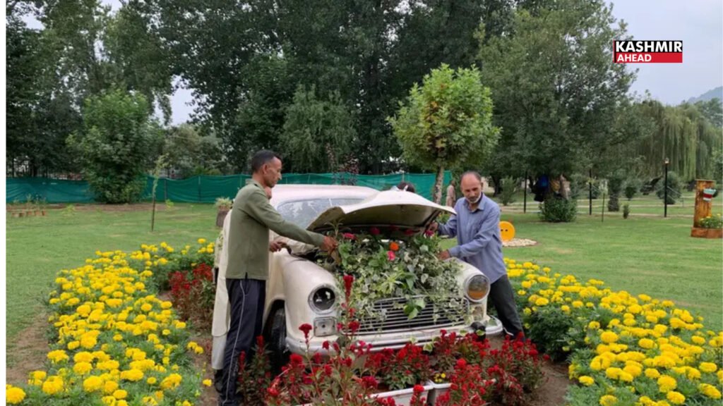 From waste to wonder: Srinagar’s  new concept garden turns scrap into a blooming attraction