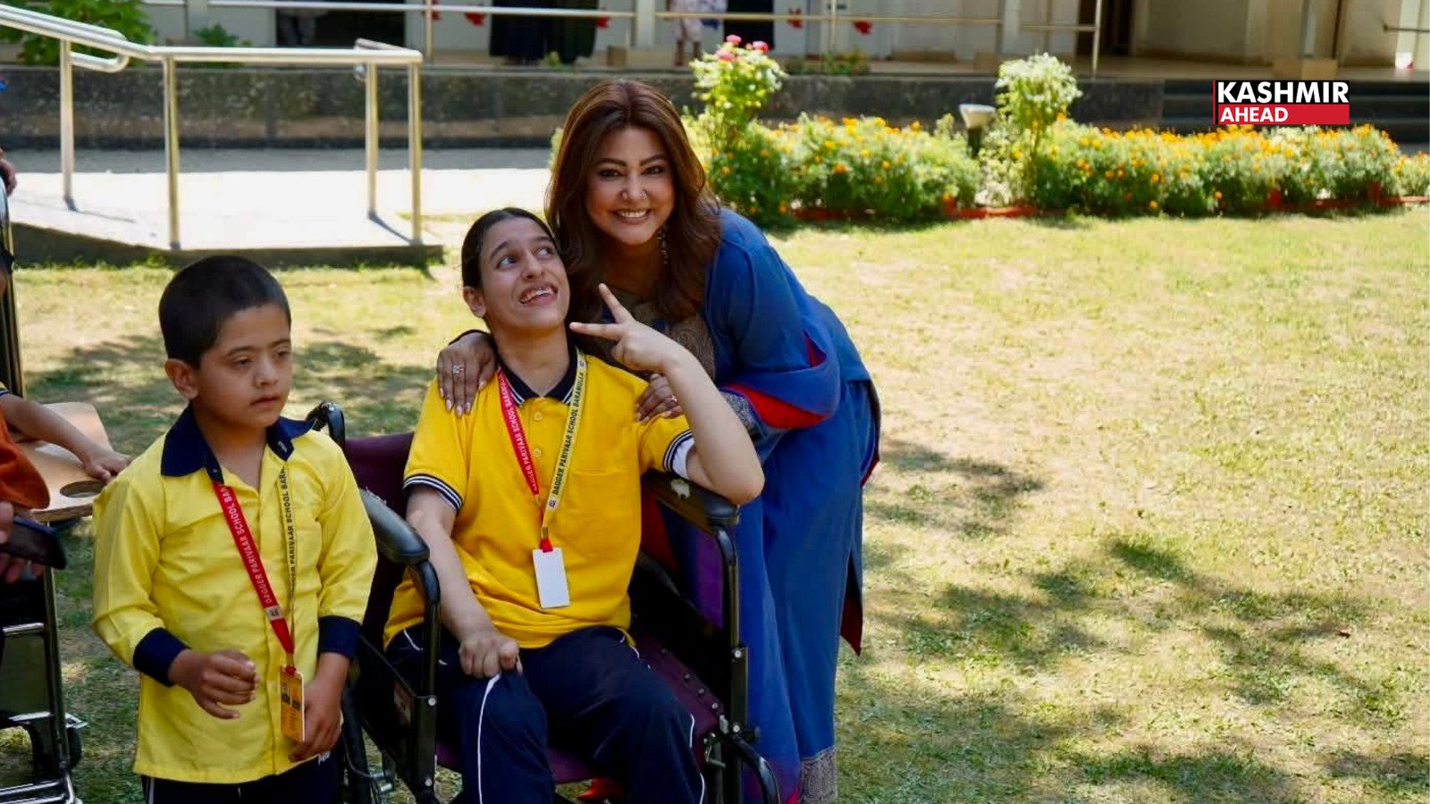 Kashmir’s daughter Hina Khan spends time with students at Army Goodwill School