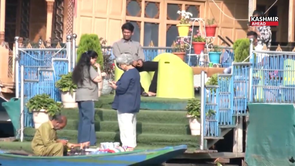 Srinagar tourist