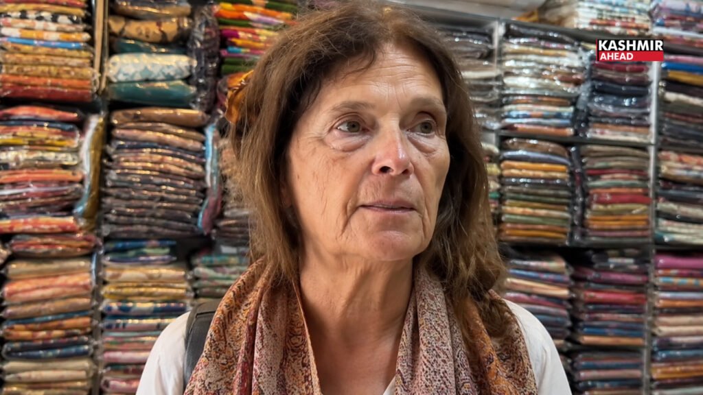 Tourist GI Tag shawl