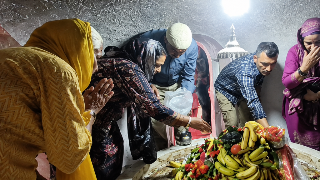 Thousands of devotees offer prayers at historic Shri Buddha Amarnath Ji temple
