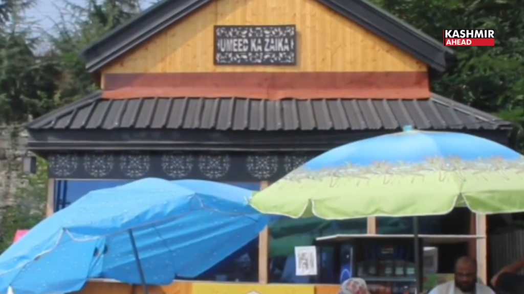 NRLM’s ‘Miss Kashmir’ group sets up ‘Umeed Ka Zaiqa’ canteen at DC Office Budgam