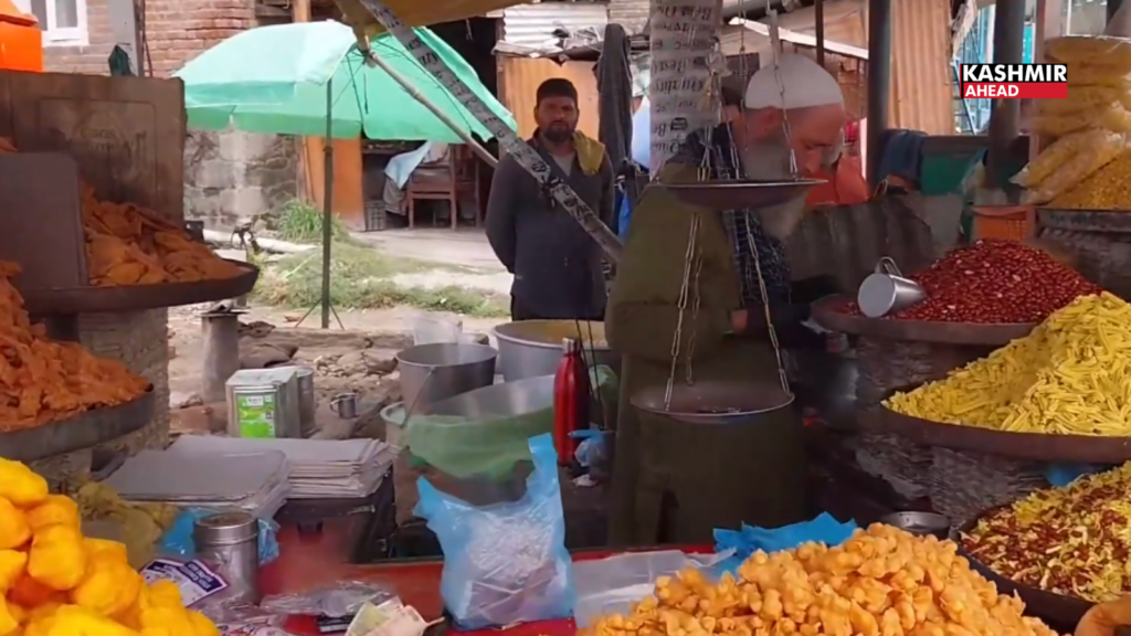 Tral street vendors credit PM SVANidhi scheme for business revival as PM Modi completes 25 years in public service