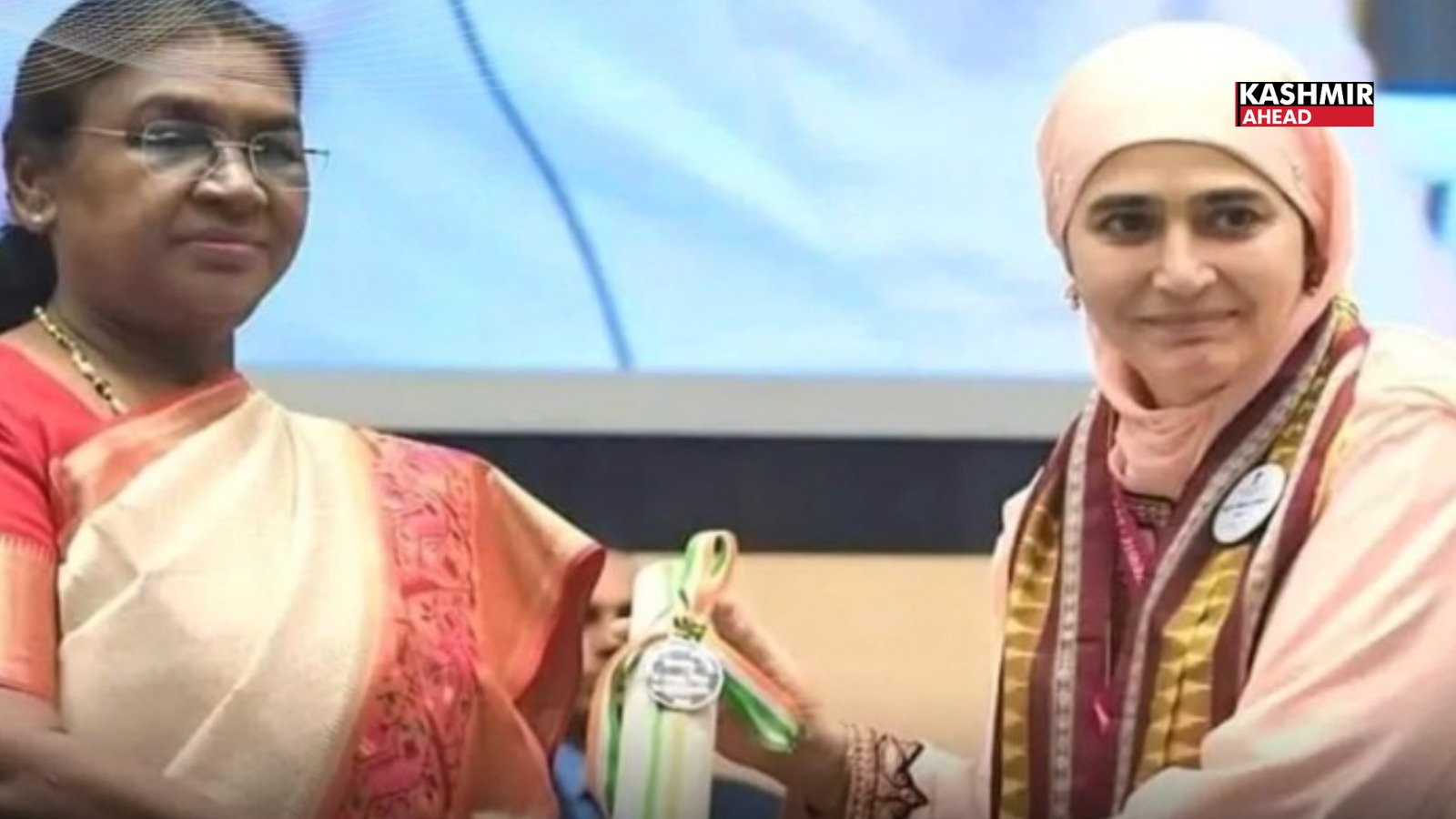 The Srinagar teacher who turns waste into wisdom