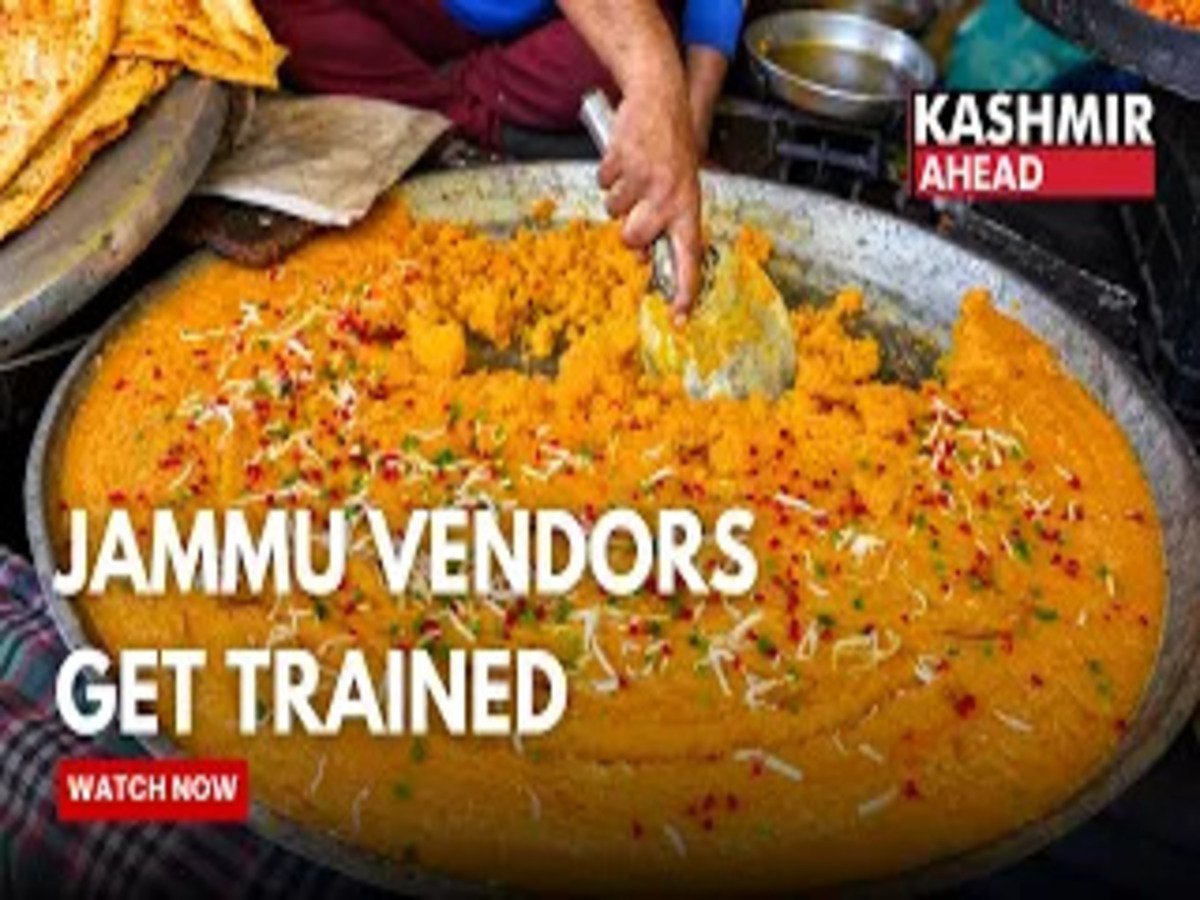 Jammu Street Food Vendors Trained on Hygiene & Cleanliness Under Nationwide Initiative