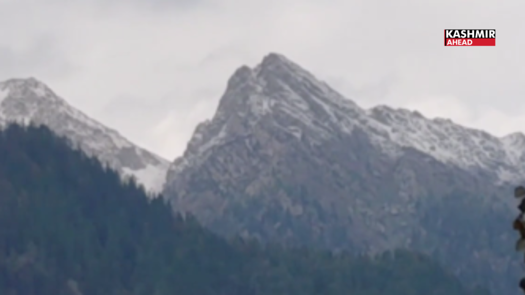 Higher reaches of Pahalgam, Anantnag receive season’s first snowfall