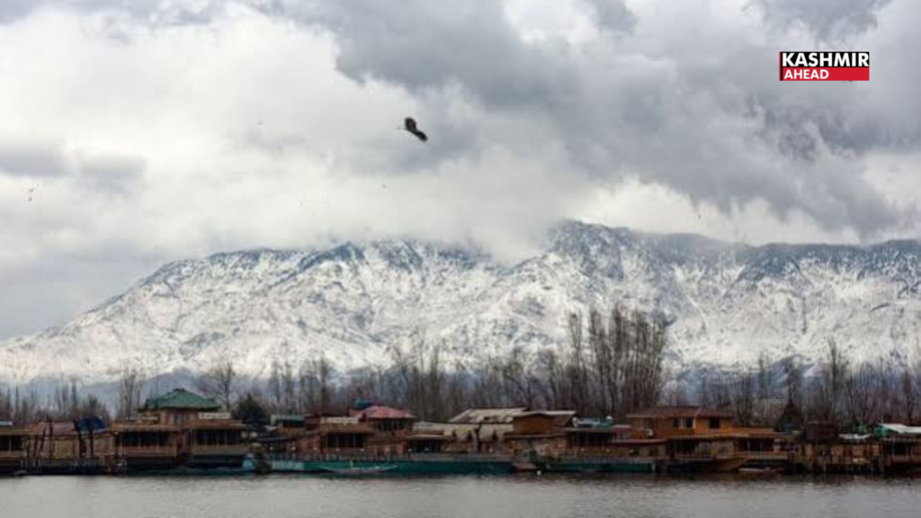 Kashmir records season’s first sub-zero temperatures as winter approaches