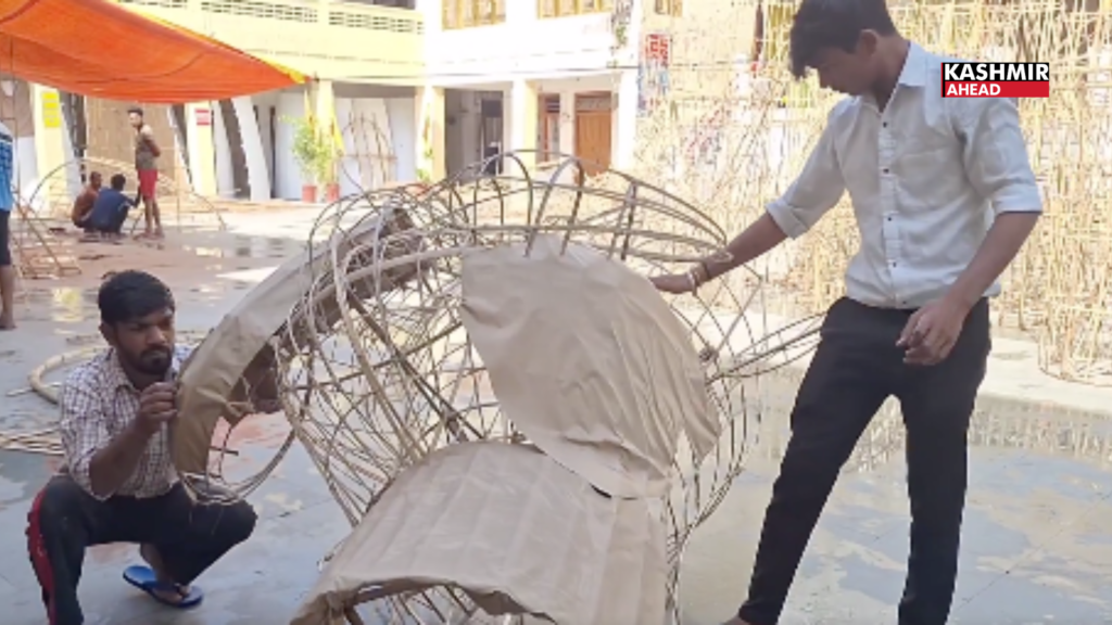 A beautiful example of Hindu-Muslim brotherhood in Jammu as artisans craft Dussehra effigies together