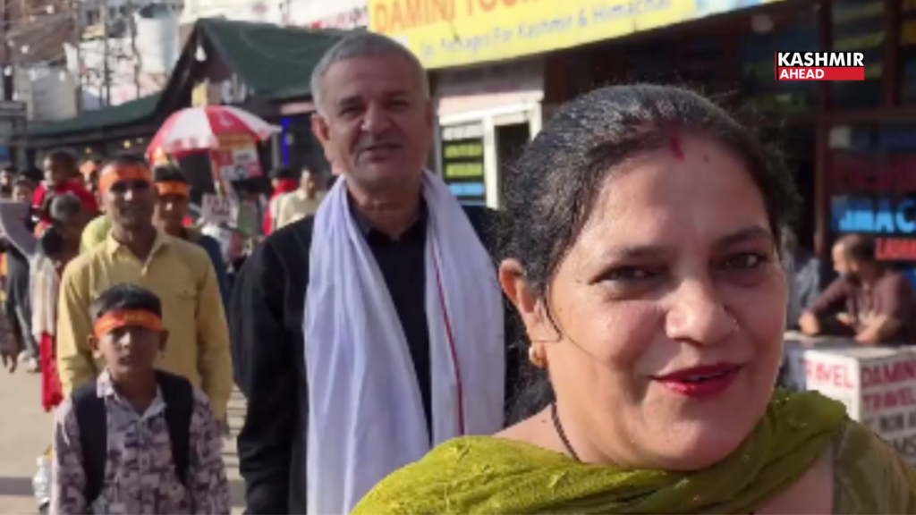 Devotees express joy and gratitude at Vaishno Devi Shrine on second day of Navratras
